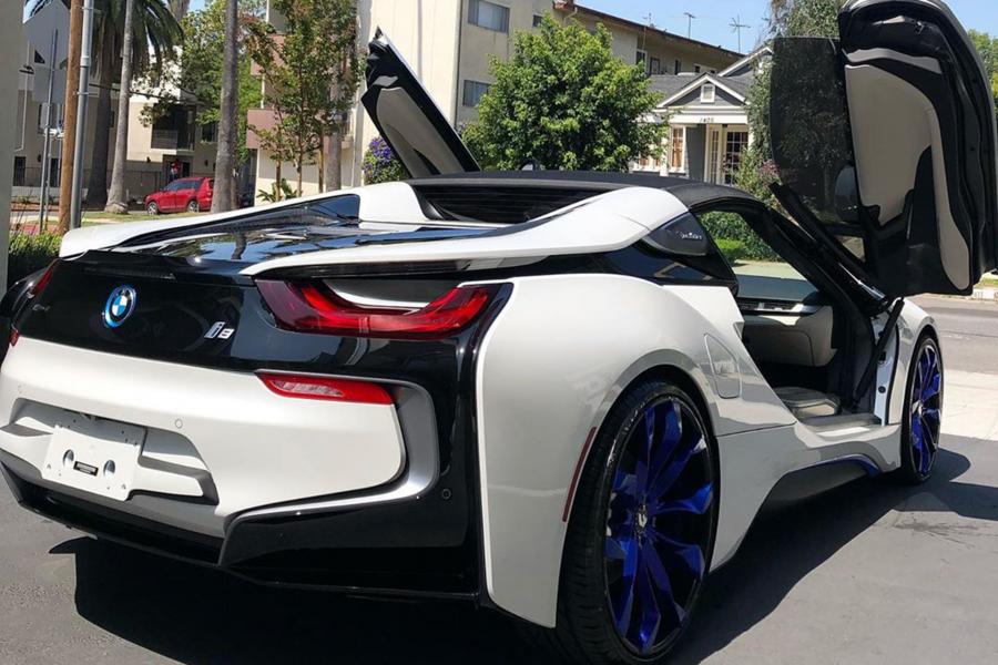  BMW i8 on Forgiato Wheels (F2.16) 2019 года  (фото 3 из 3)